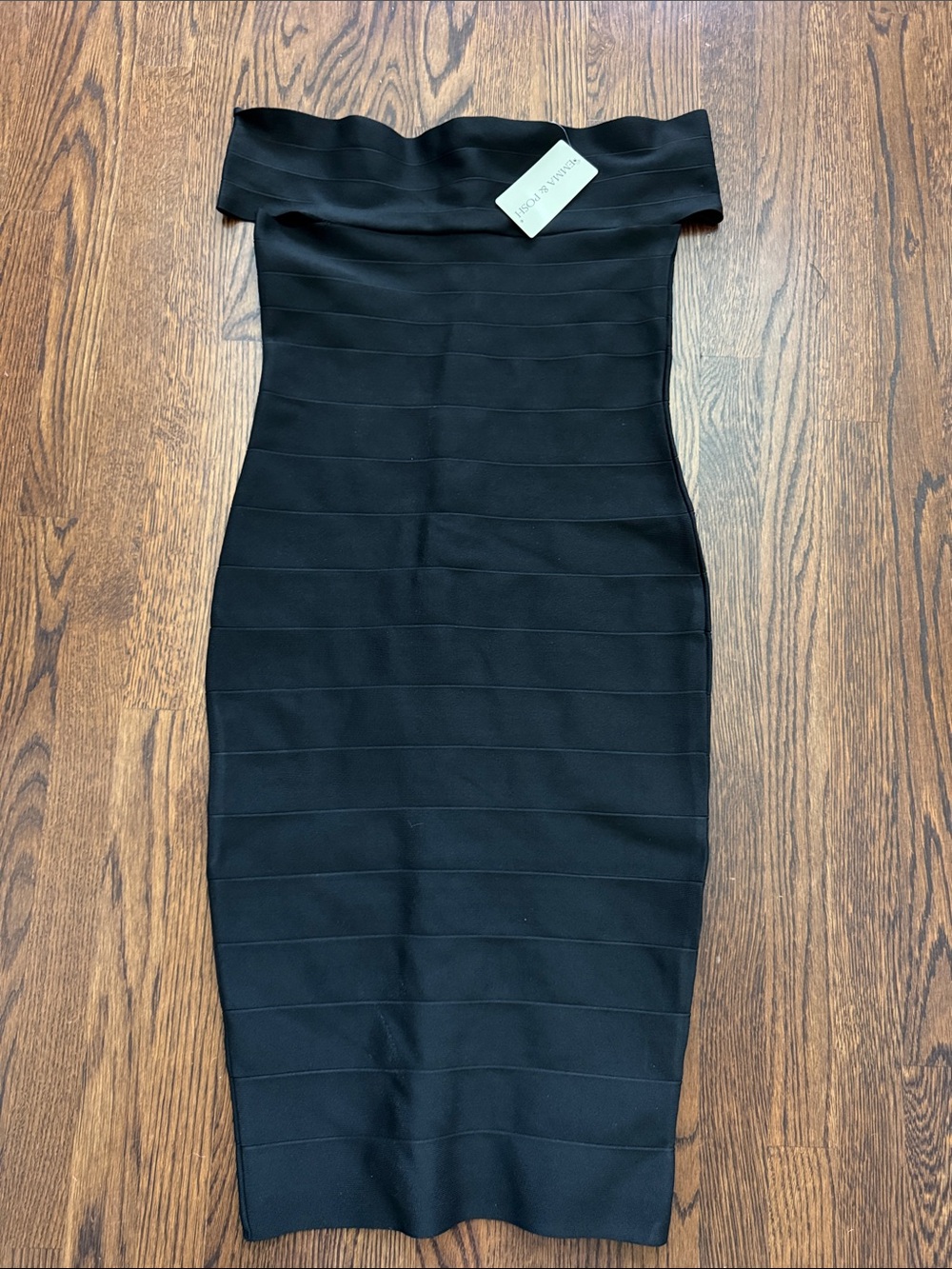 EMMA & POSH Off-Shoulder Black Bandage Midi Dress